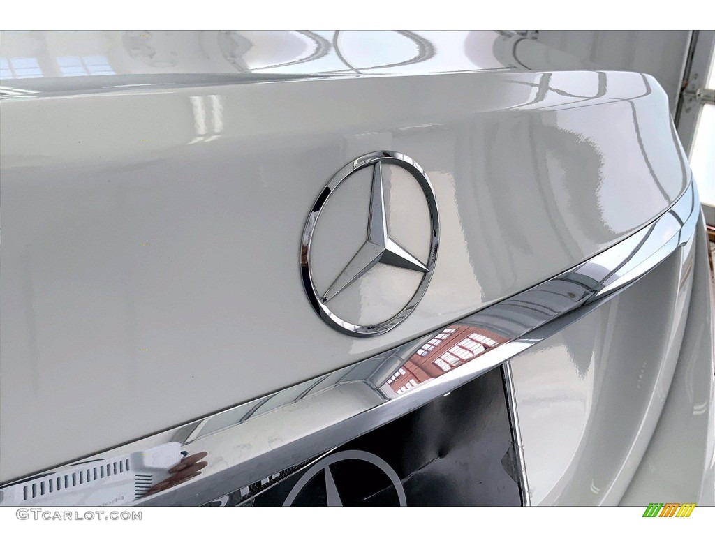 2018 C 300 Sedan - Polar White / Black photo #7