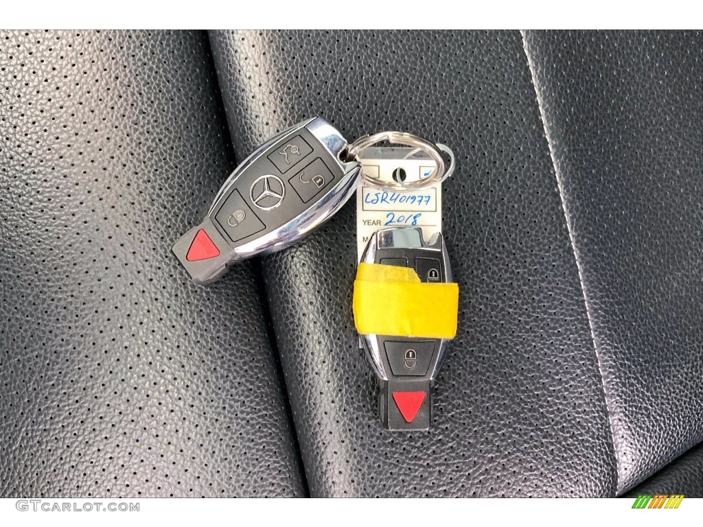 2018 C 300 Sedan - Polar White / Black photo #11