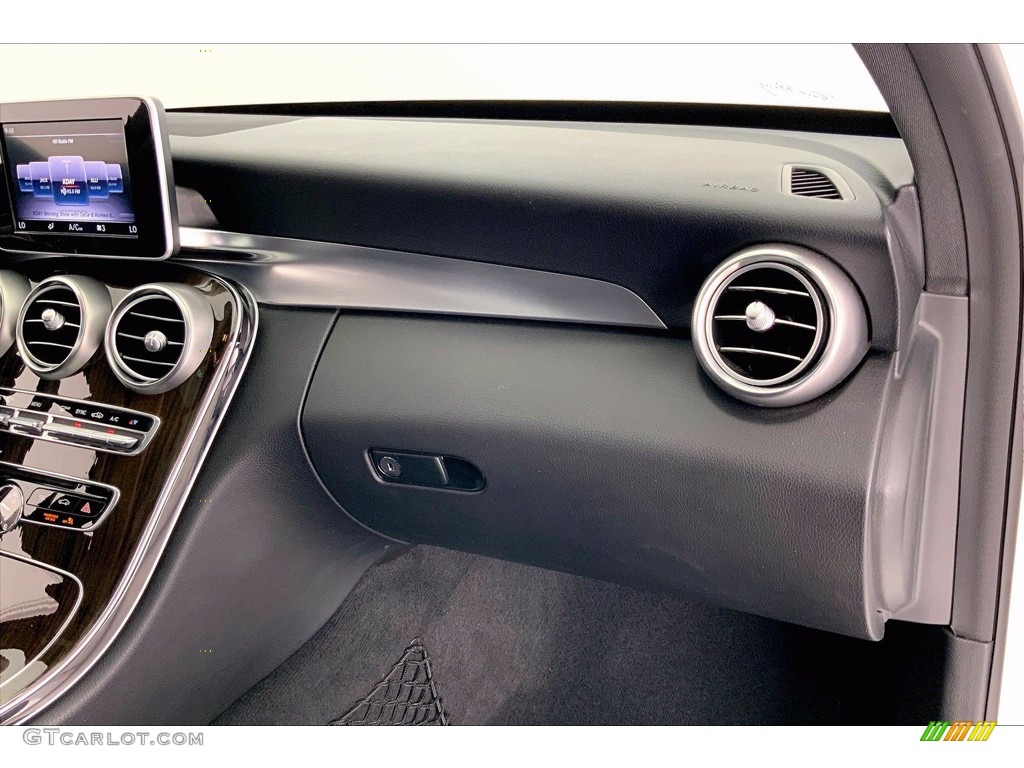 2018 C 300 Sedan - Polar White / Black photo #16