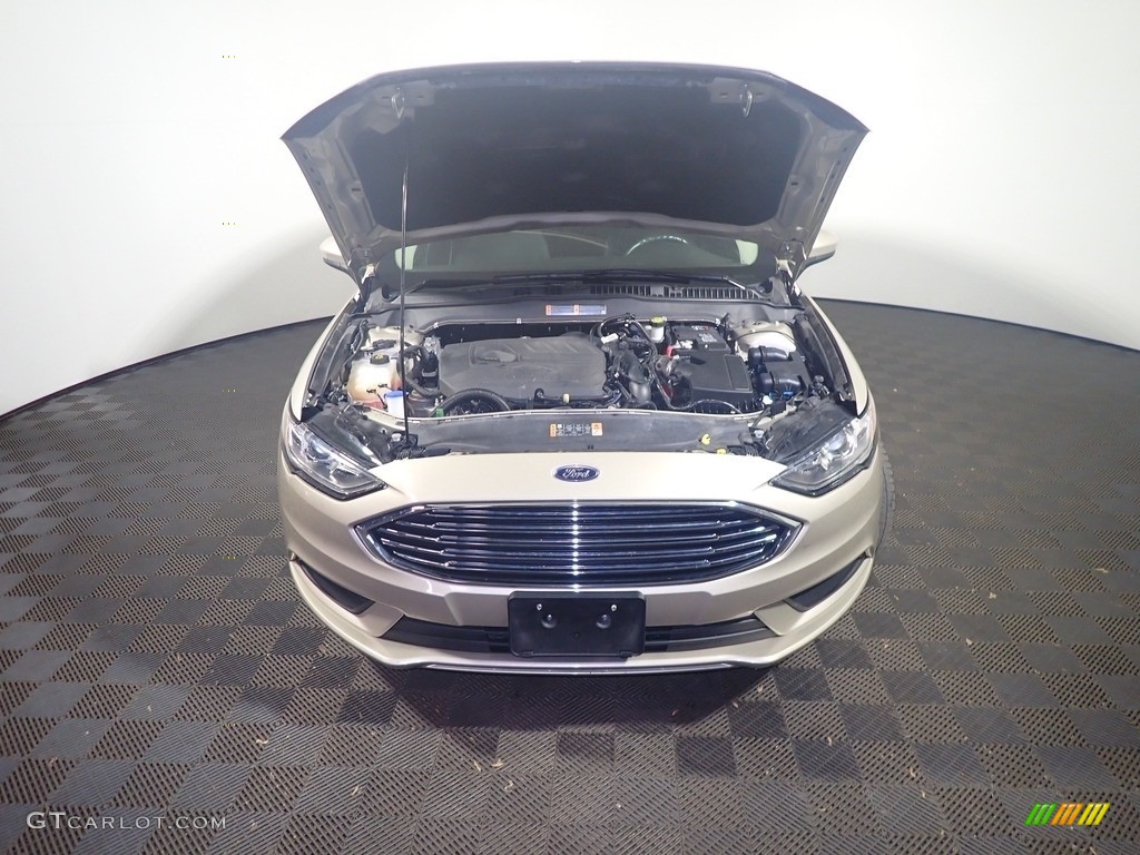 2018 Fusion SE - White Gold / Ebony photo #6