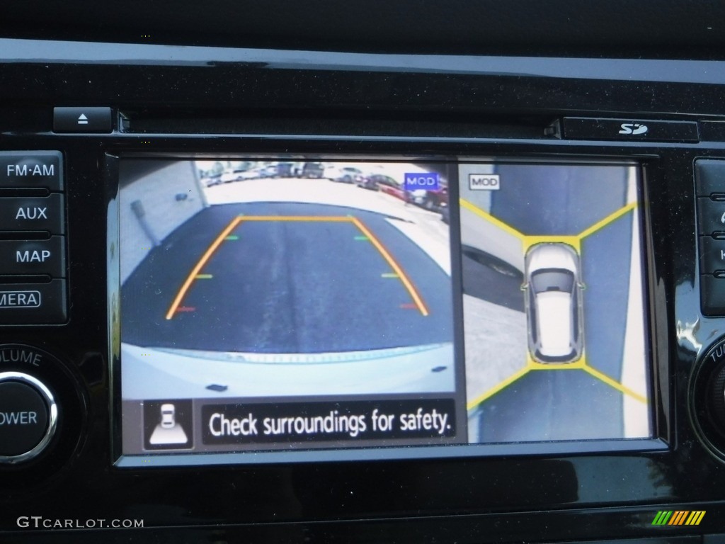 2014 Rogue SL AWD - Moonlight White / Almond photo #20