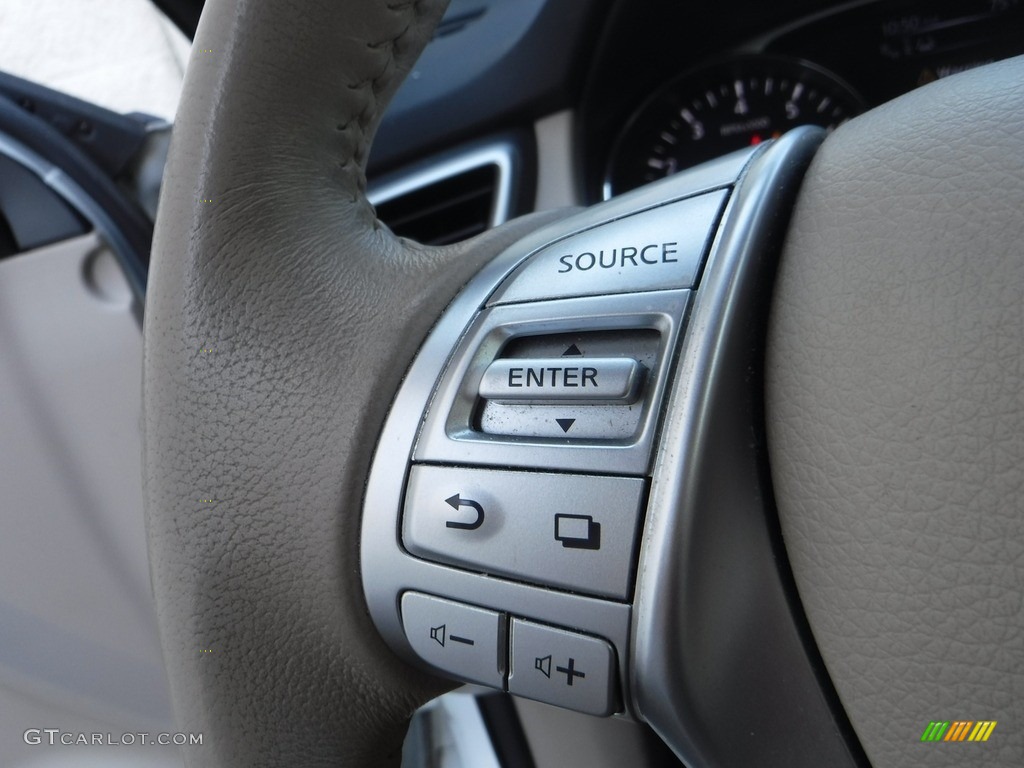 2014 Rogue SL AWD - Moonlight White / Almond photo #22