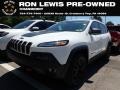 Bright White 2016 Jeep Cherokee Trailhawk 4x4