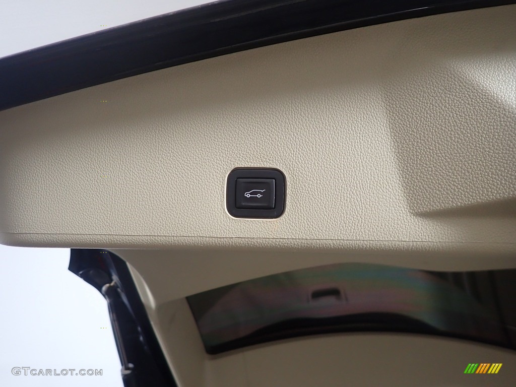 2013 SRX Premium AWD - Black Raven / Shale/Ebony photo #18