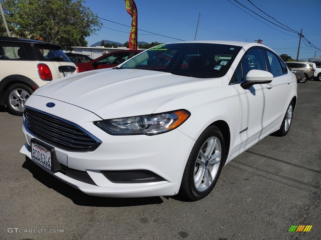 2018 Fusion Hybrid SE - Oxford White / Ebony photo #3