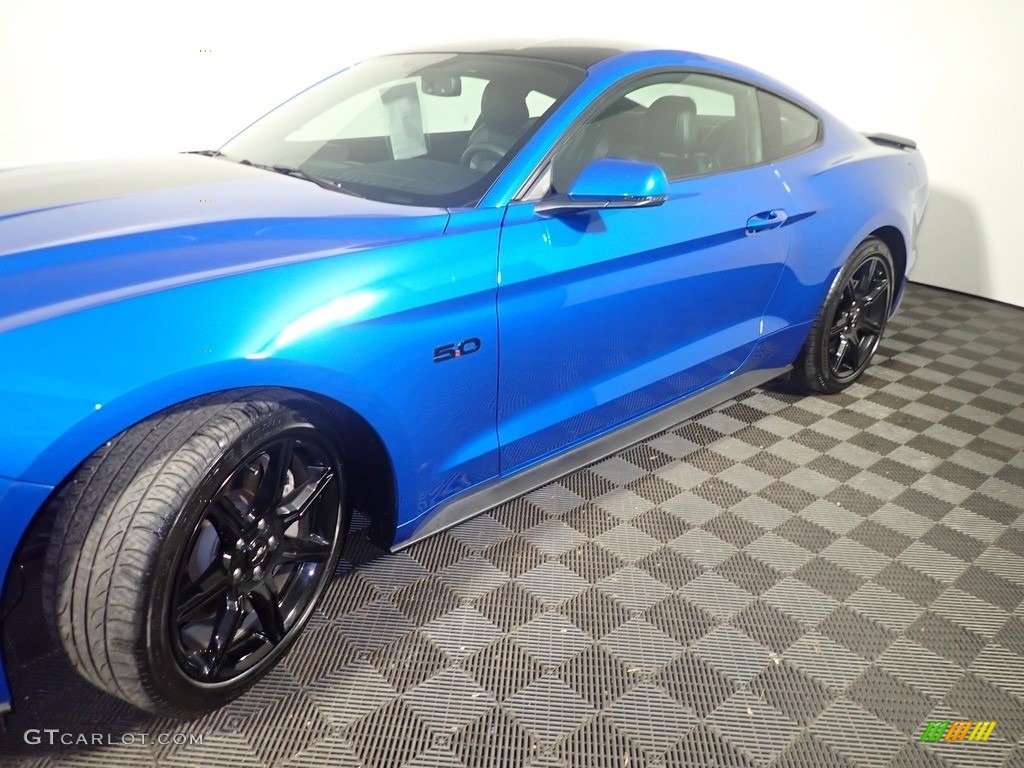2020 Mustang GT Premium Fastback - Velocity Blue / Ebony photo #11