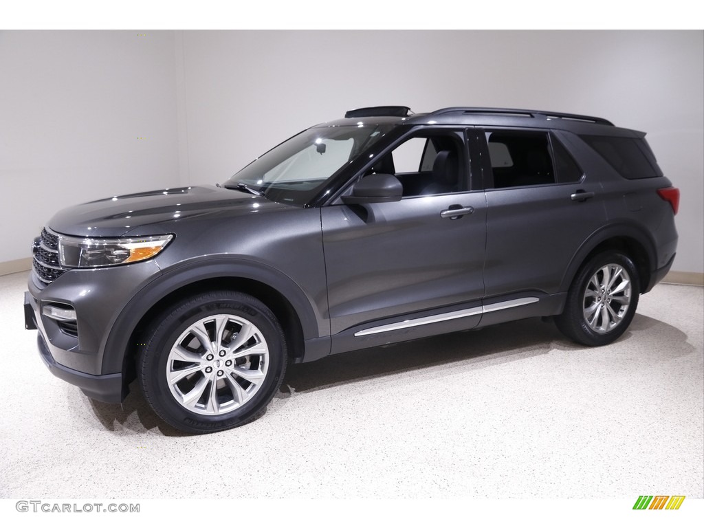 2020 Explorer XLT 4WD - Magnetic Metallic / Ebony photo #3