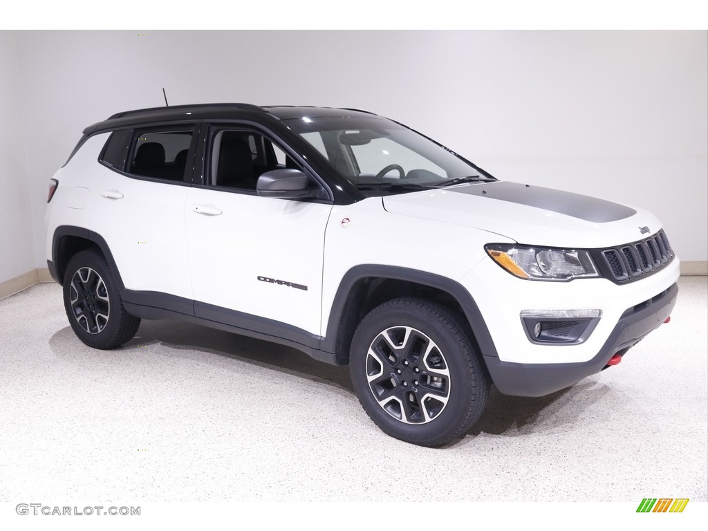 2020 Compass Trailhawk 4x4 - White / Ruby Red/Black photo #1