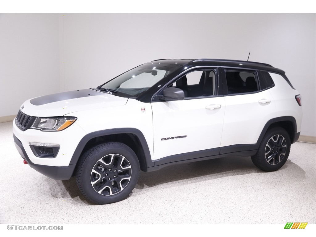 2020 Compass Trailhawk 4x4 - White / Ruby Red/Black photo #3