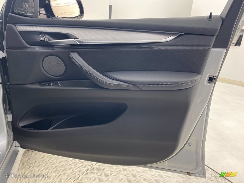 2018 X5 sDrive35i - Glacier Silver Metallic / Black photo #32