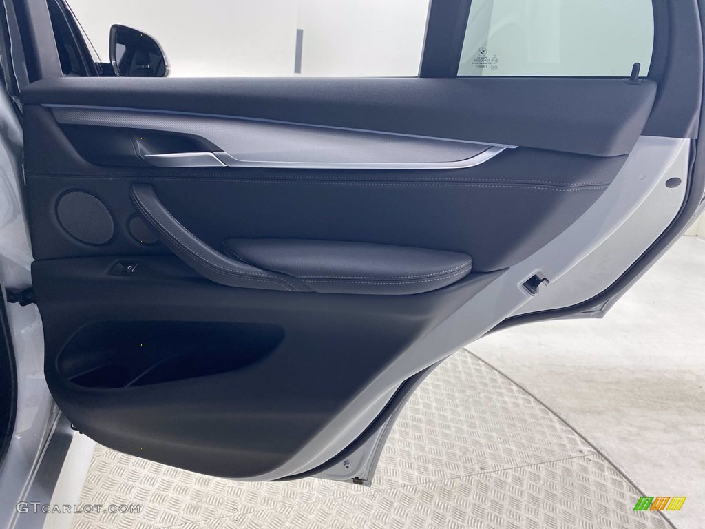 2018 X5 sDrive35i - Glacier Silver Metallic / Black photo #35