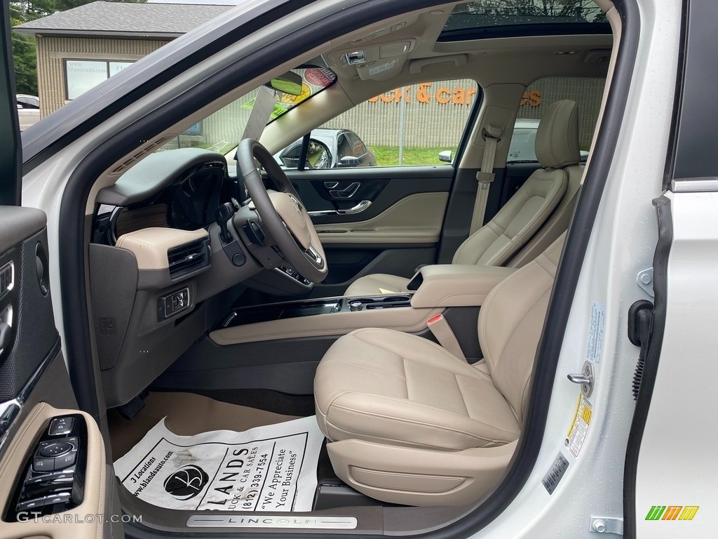 2021 Lincoln Corsair Reserve AWD Front Seat Photo #142328674