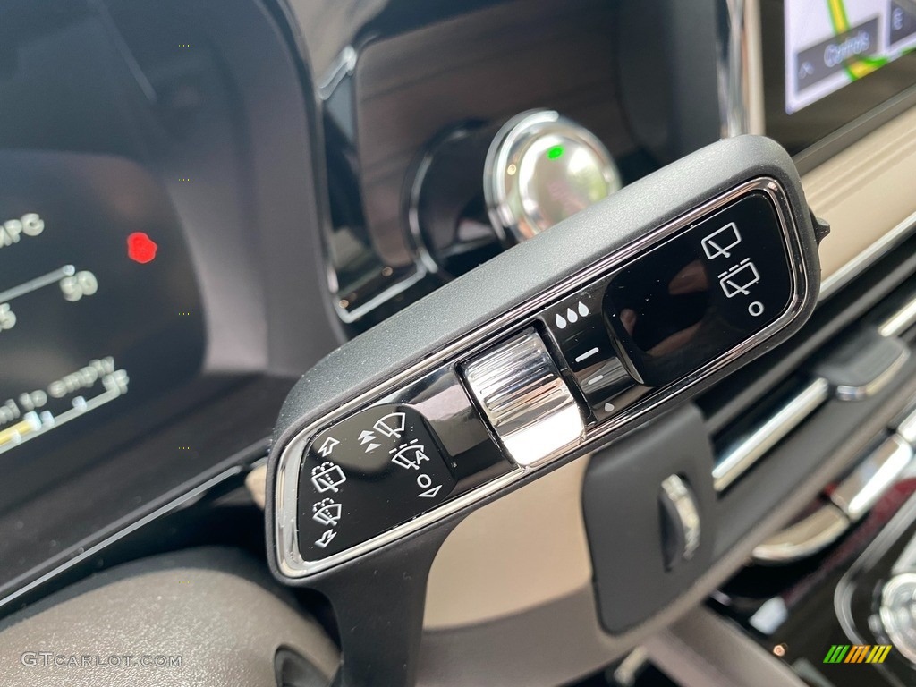2021 Lincoln Corsair Reserve AWD Controls Photo #142328774