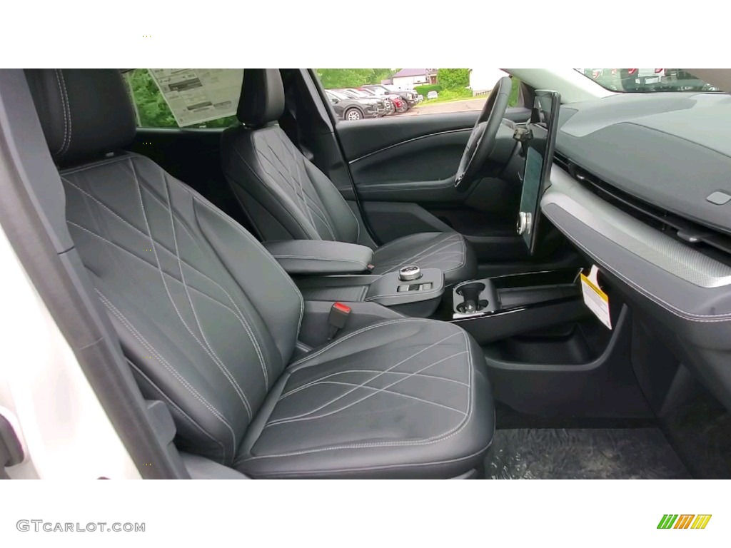 Black Onyx Interior 2021 Ford Mustang Mach-E Select eAWD Photo #142333590