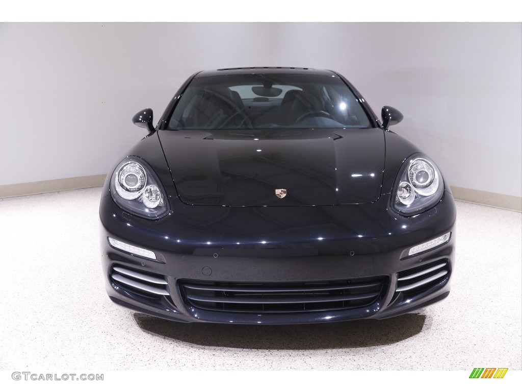 2015 Panamera 4 - Black / Black photo #2
