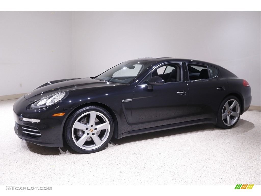 2015 Panamera 4 - Black / Black photo #3