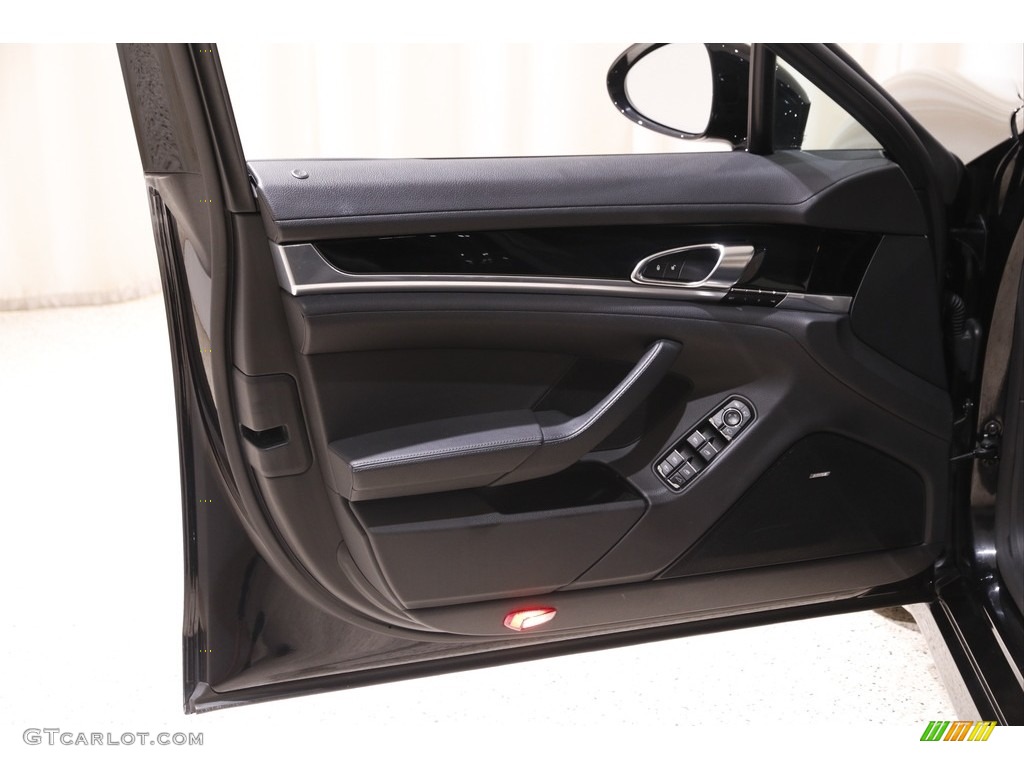 2015 Panamera 4 - Black / Black photo #4