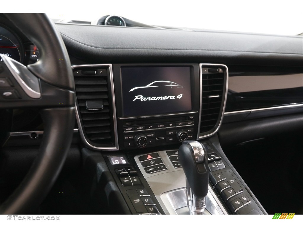 2015 Panamera 4 - Black / Black photo #10