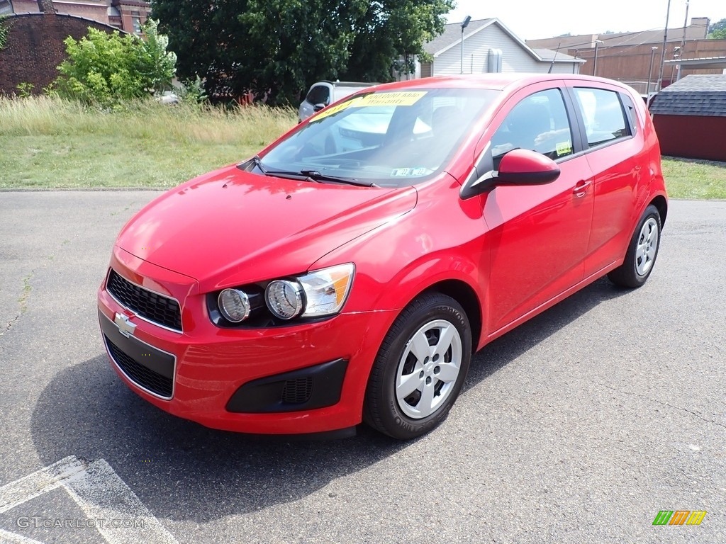 Red Hot 2014 Chevrolet Sonic LS Hatchback Exterior Photo #142337086