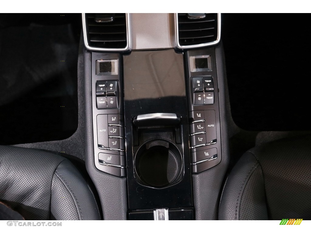 2015 Panamera 4 - Black / Black photo #22