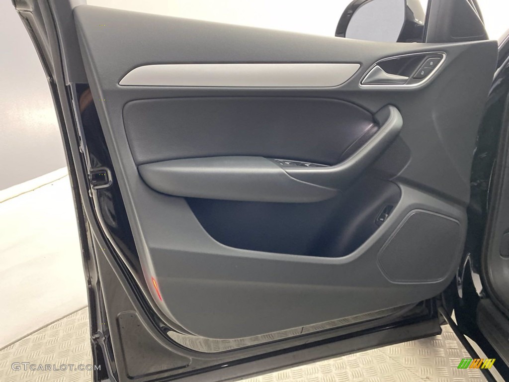 2017 Audi Q3 2.0 TFSI Premium Plus quattro Black Door Panel Photo #142337902