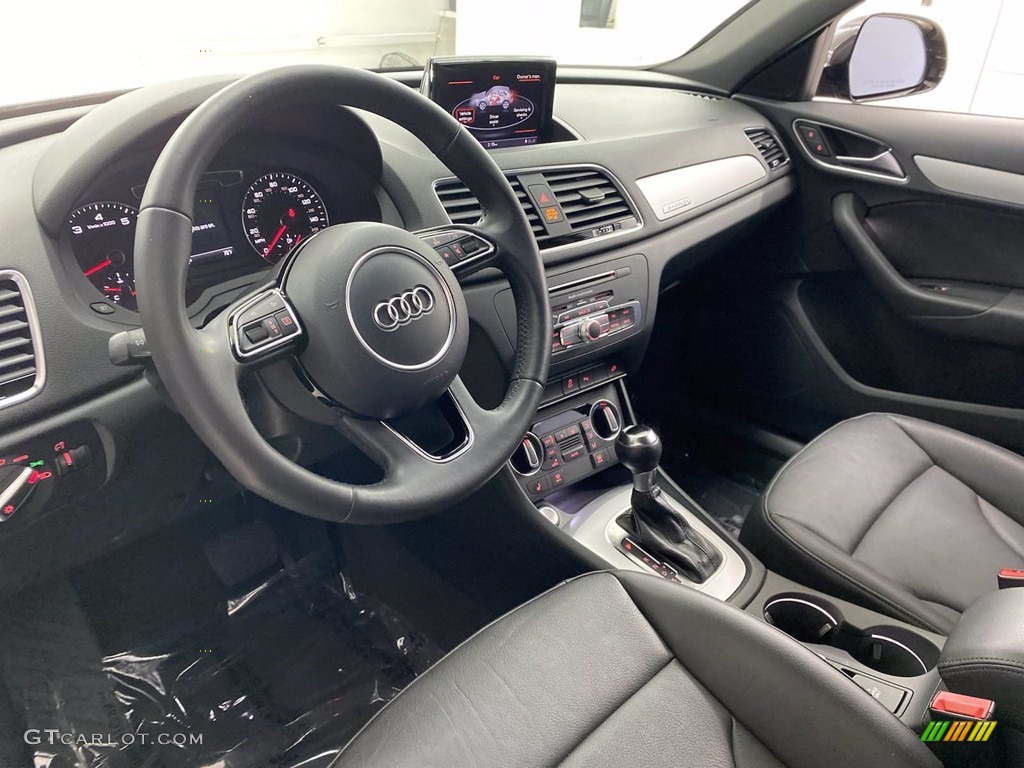 Black Interior 2017 Audi Q3 2.0 TFSI Premium Plus quattro Photo #142337974