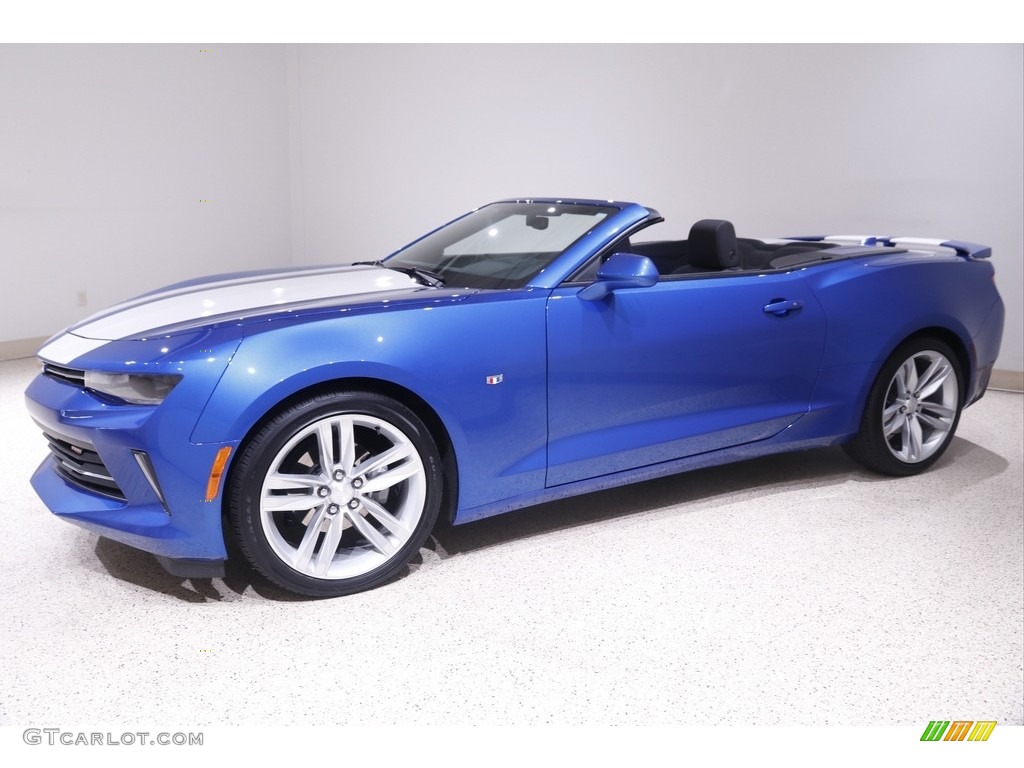 2017 Camaro LT Convertible - Hyper Blue Metallic / Jet Black photo #4