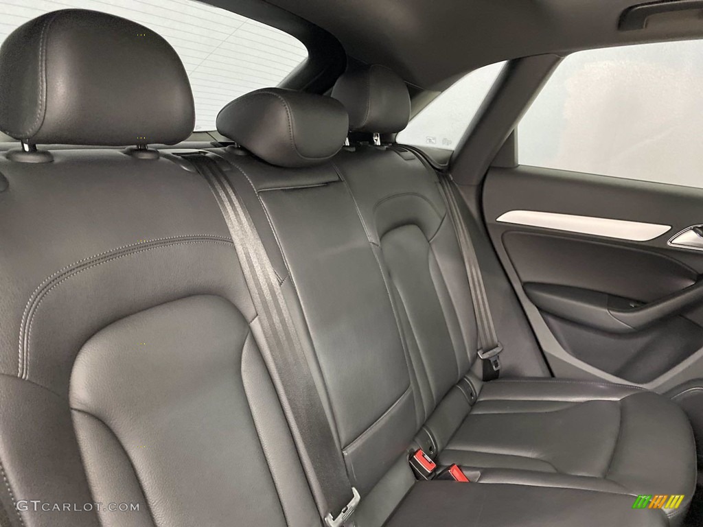 Black Interior 2017 Audi Q3 2.0 TFSI Premium Plus quattro Photo #142338463