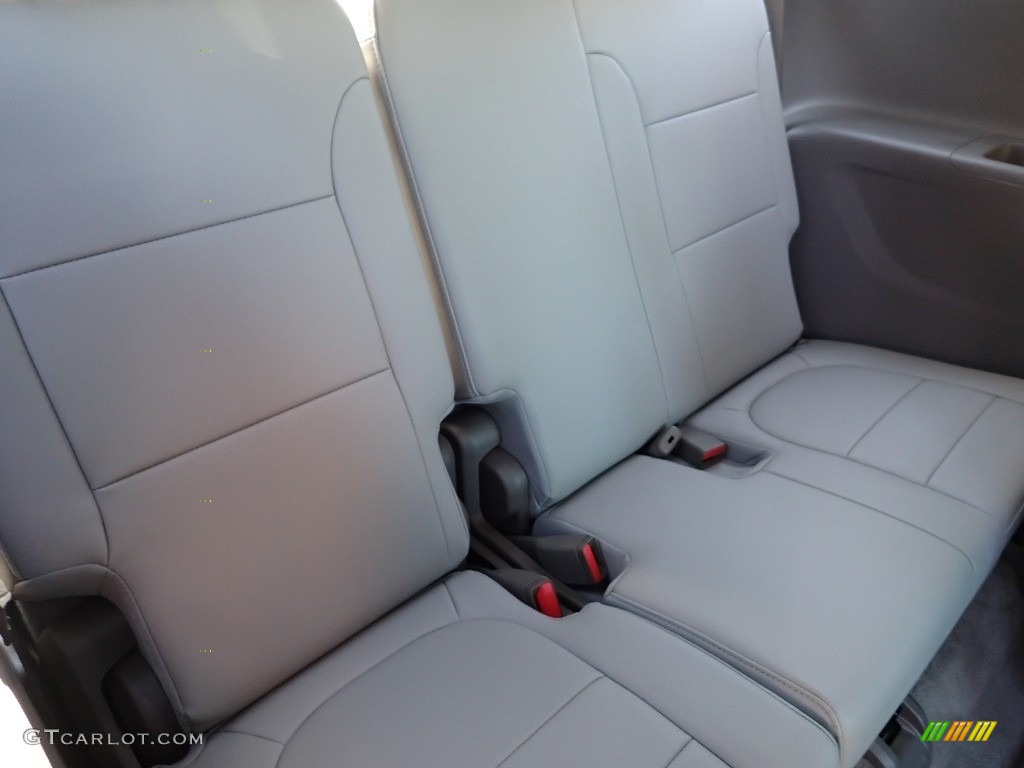 2019 Traverse LT AWD - Black Current Metallic / Dark Atmosphere/Medium Ash Gray photo #20