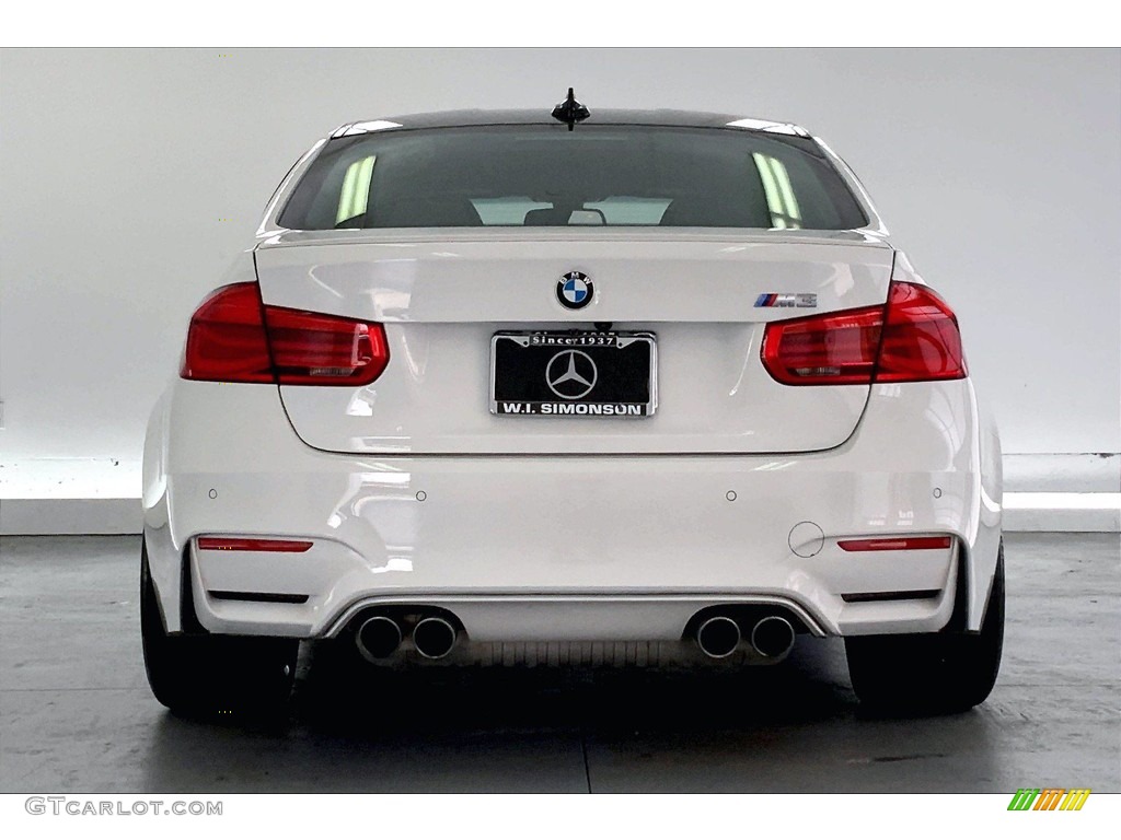 2018 M3 Sedan - Alpine White / Black photo #3