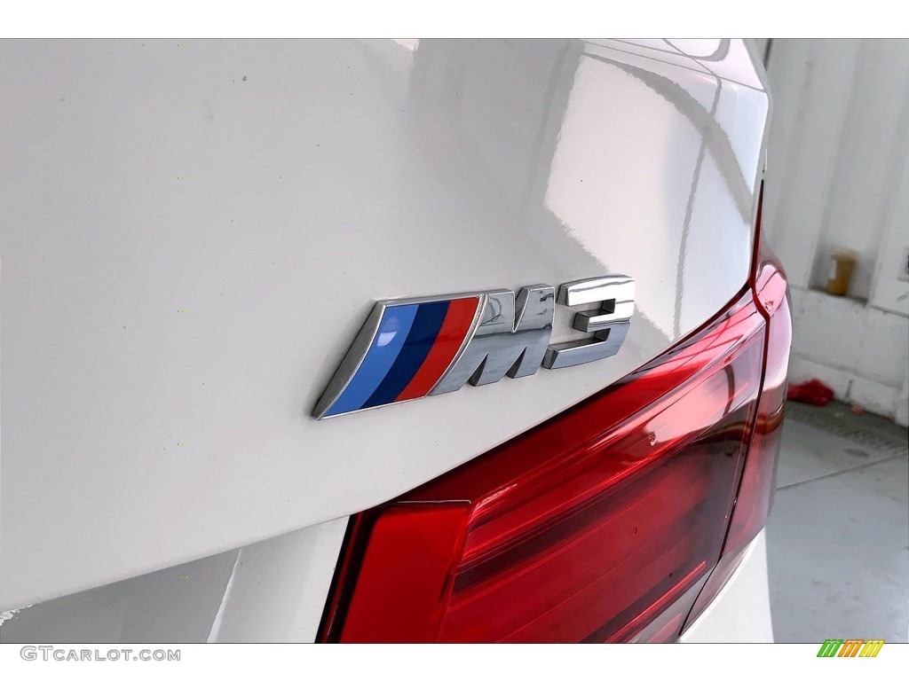 2018 BMW M3 Sedan Marks and Logos Photo #142343584