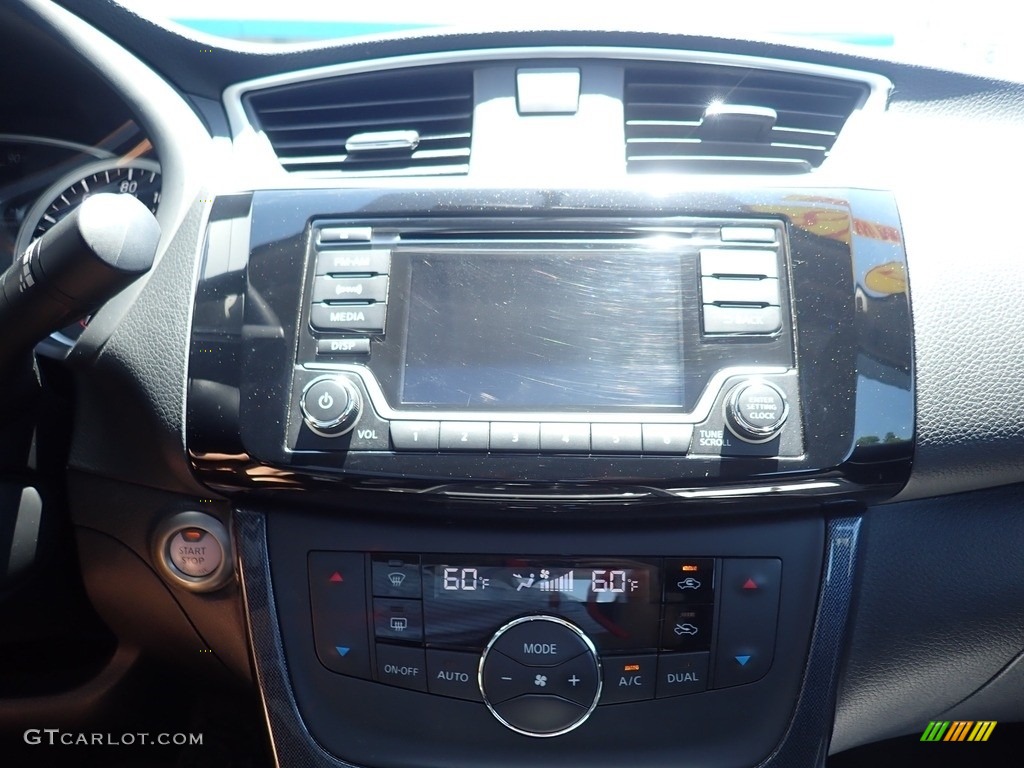 2018 Sentra SR Turbo - Deep Blue Pearl / Charcoal photo #18