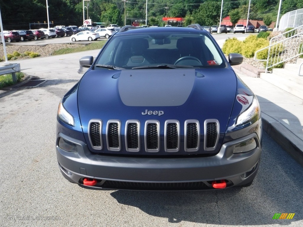 2018 Cherokee Trailhawk 4x4 - Patriot Blue Pearl / Black photo #10