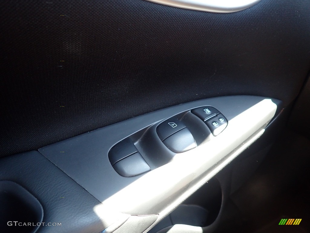 2018 Sentra SR Turbo - Deep Blue Pearl / Charcoal photo #23