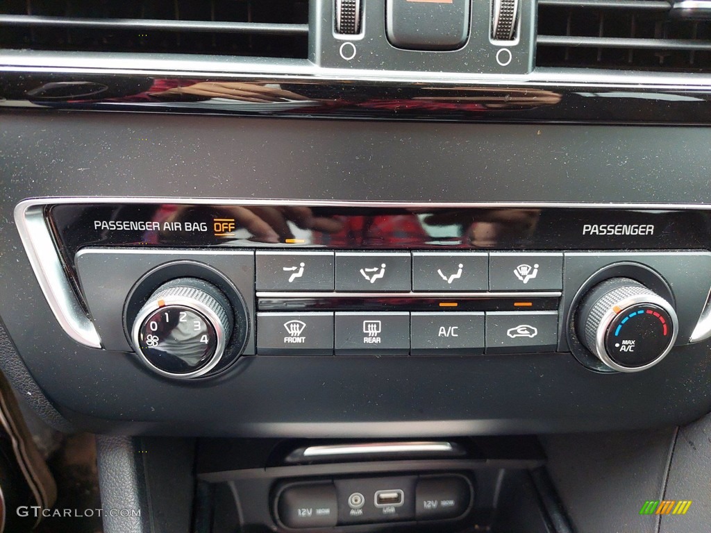 2016 Kia Optima LX Controls Photo #142344814