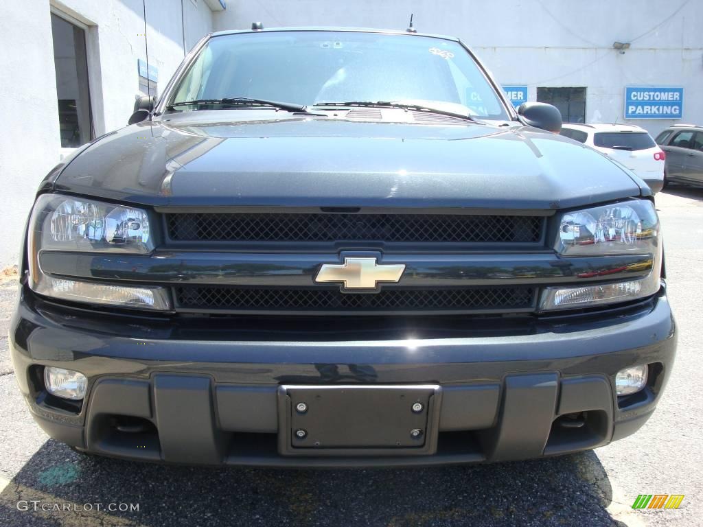 2005 TrailBlazer LT 4x4 - Dark Gray Metallic / Light Gray photo #2