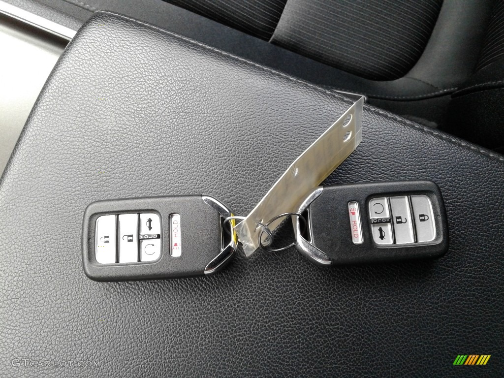 2018 Honda Accord EX Sedan Keys Photos