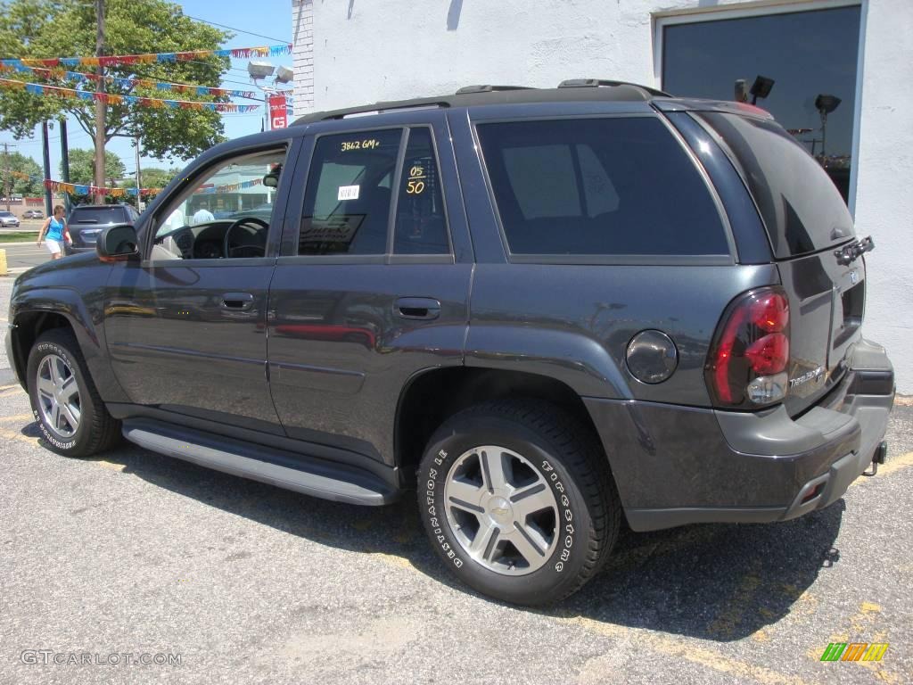 2005 TrailBlazer LT 4x4 - Dark Gray Metallic / Light Gray photo #4