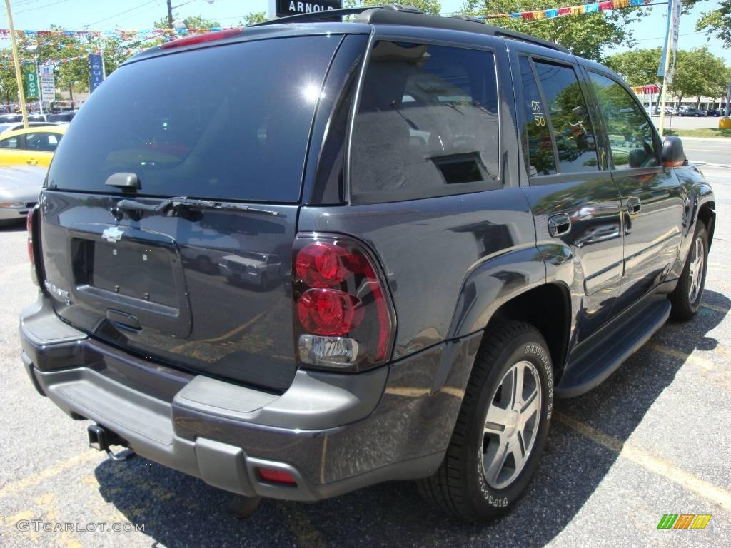 2005 TrailBlazer LT 4x4 - Dark Gray Metallic / Light Gray photo #6