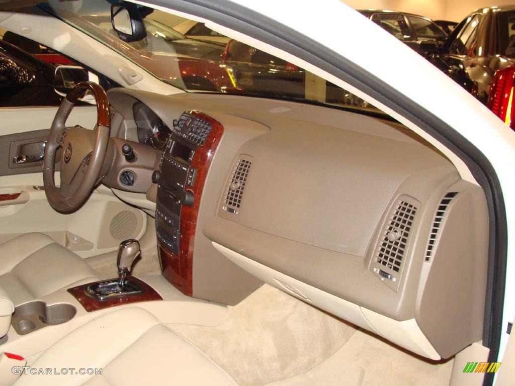 2007 CTS Sedan - White Diamond / Cashmere photo #17