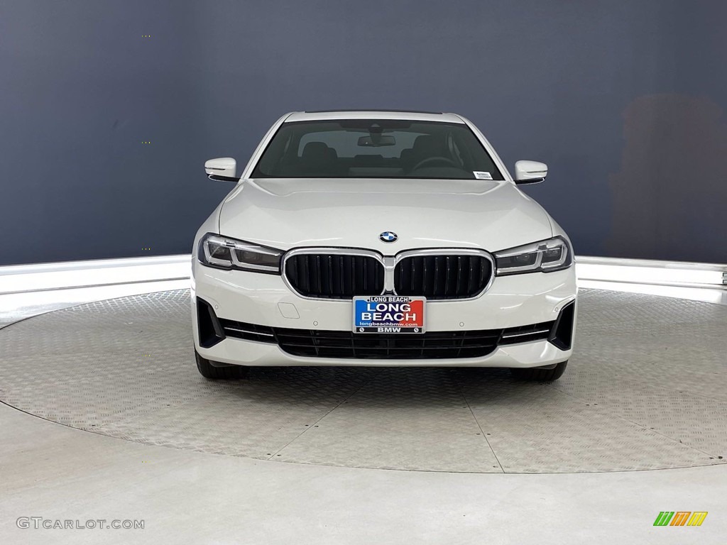 2021 5 Series 540i Sedan - Alpine White / Black photo #2