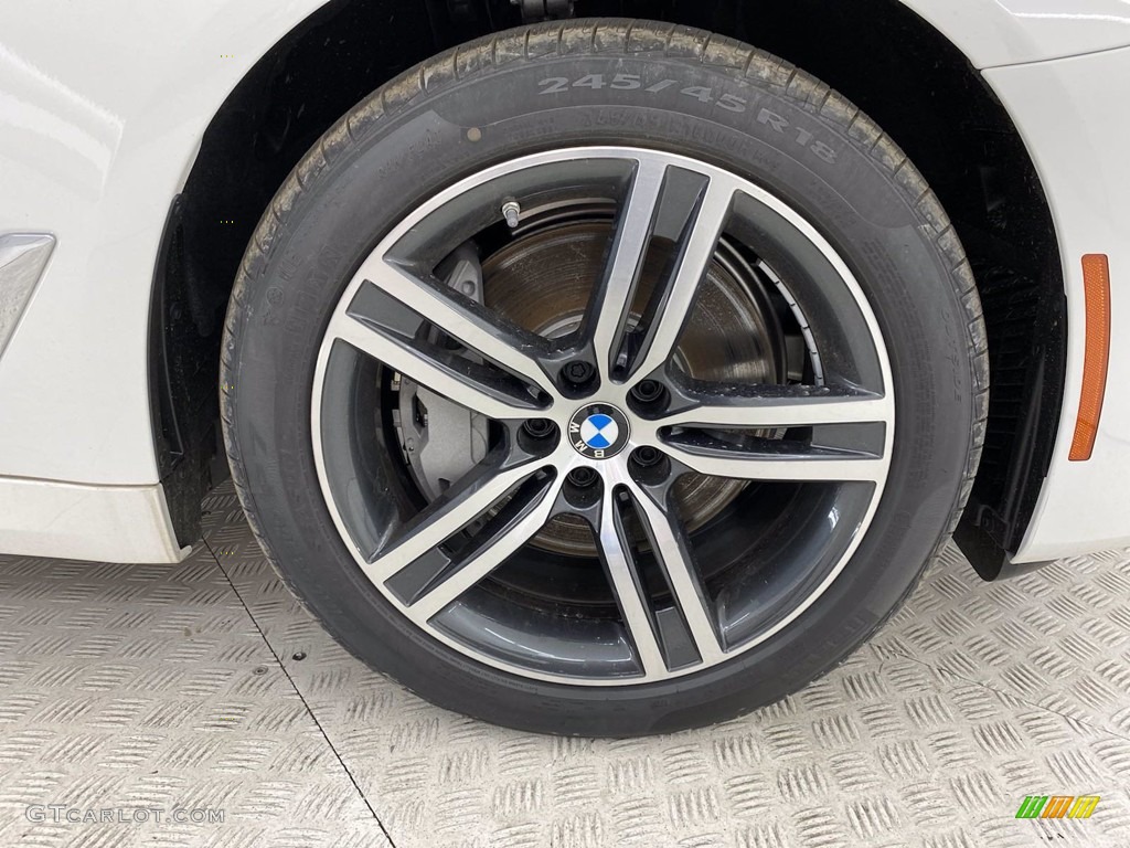 2021 5 Series 540i Sedan - Alpine White / Black photo #3