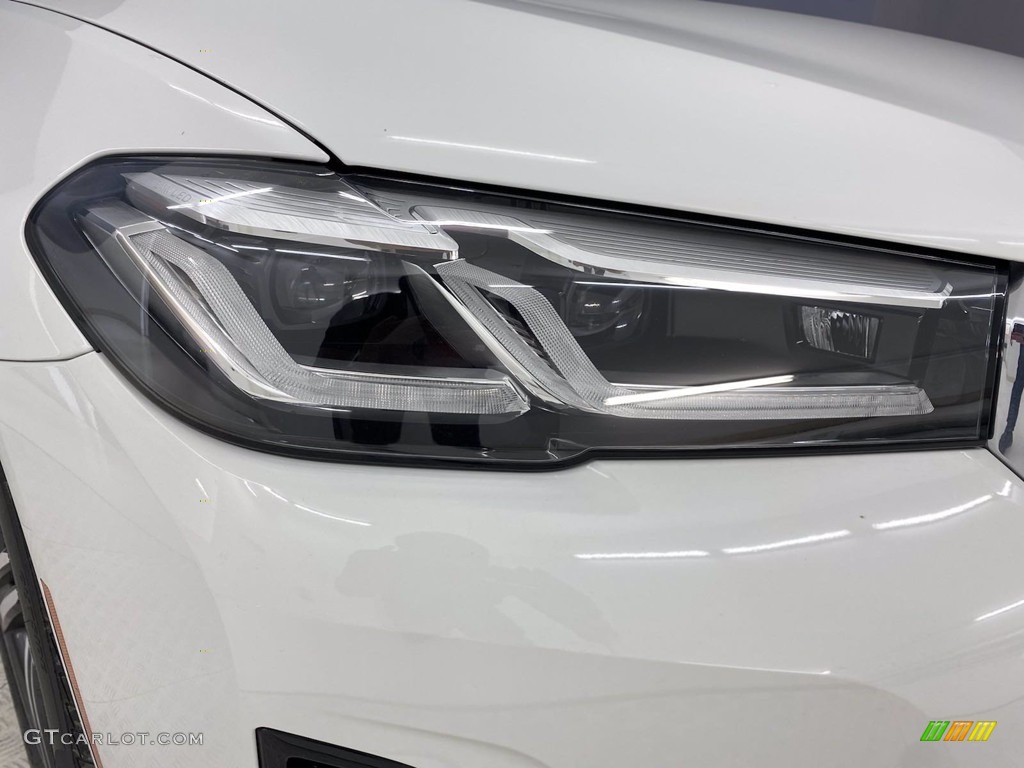 2021 5 Series 540i Sedan - Alpine White / Black photo #4