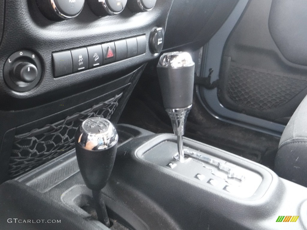2014 Wrangler Sport 4x4 - Anvil / Black photo #17