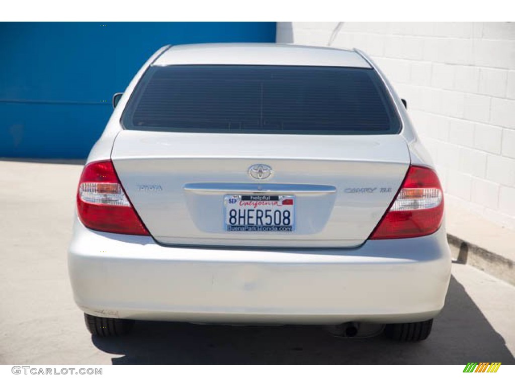 2003 Camry XLE - Lunar Mist Metallic / Stone photo #9