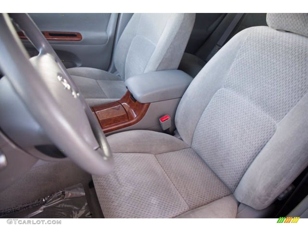 2003 Camry XLE - Lunar Mist Metallic / Stone photo #15