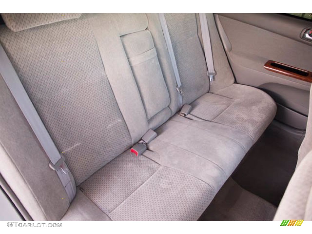 2003 Camry XLE - Lunar Mist Metallic / Stone photo #19