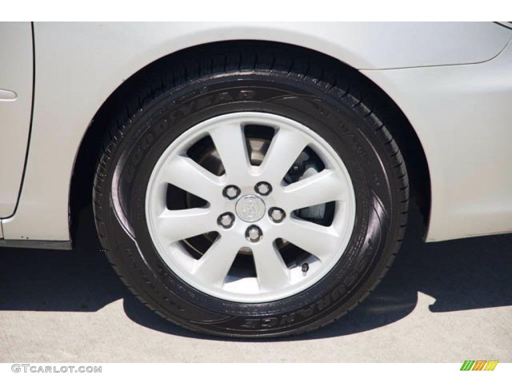 2003 Camry XLE - Lunar Mist Metallic / Stone photo #30