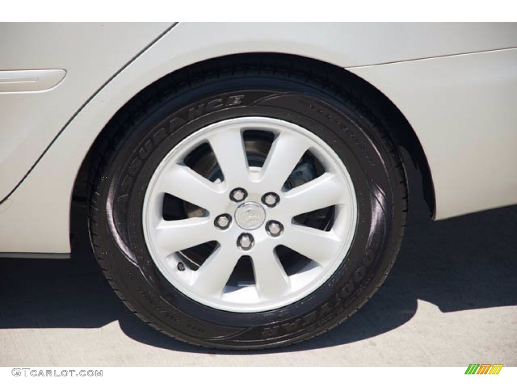 2003 Camry XLE - Lunar Mist Metallic / Stone photo #31