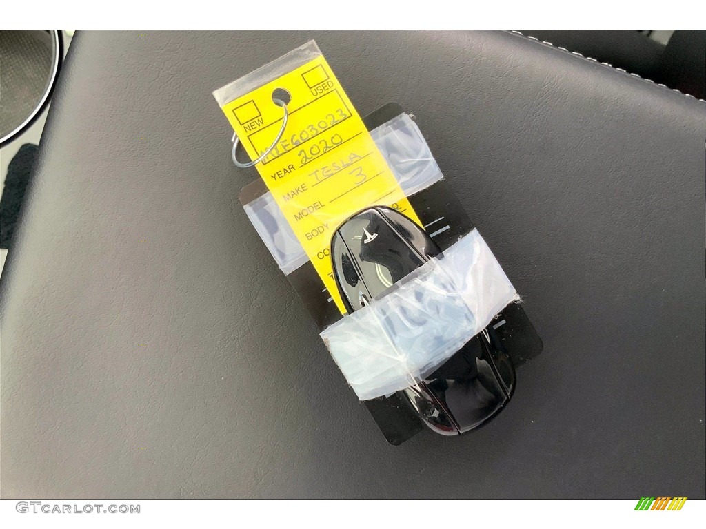 2020 Tesla Model 3 Performance Keys Photo #142352100